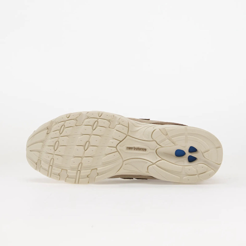 NEW BALANCE 740AMU2 - Mushroom Driftwood