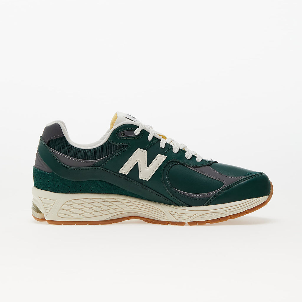 NEW BALANCE 2002RVI - Nightwatch Green Castlerock