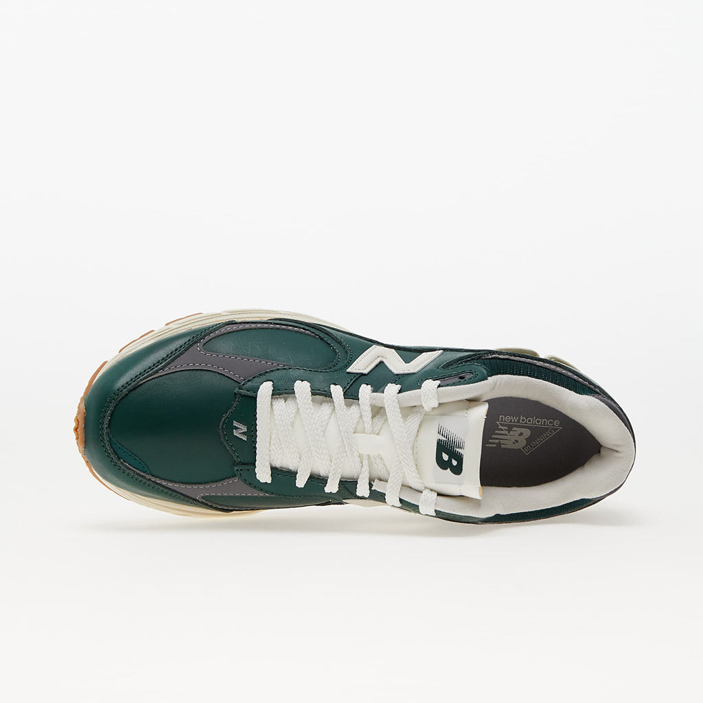 NEW BALANCE 2002RVI - Nightwatch Green Castlerock