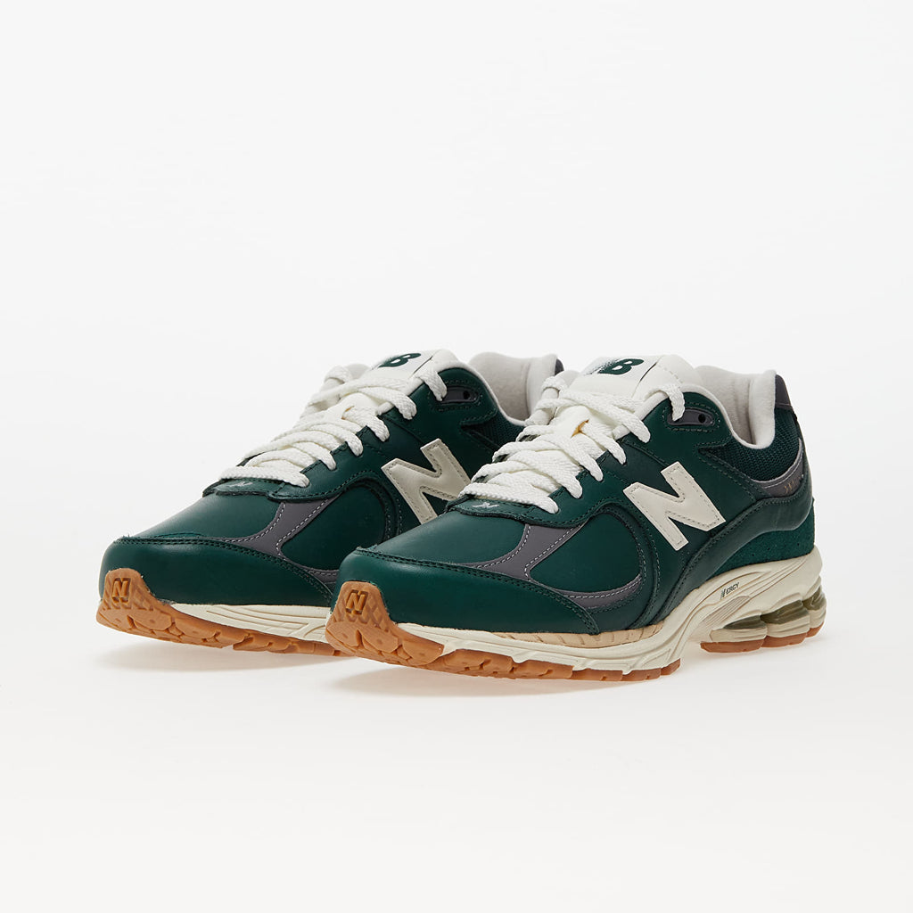 NEW BALANCE 2002RVI - Nightwatch Green Castlerock