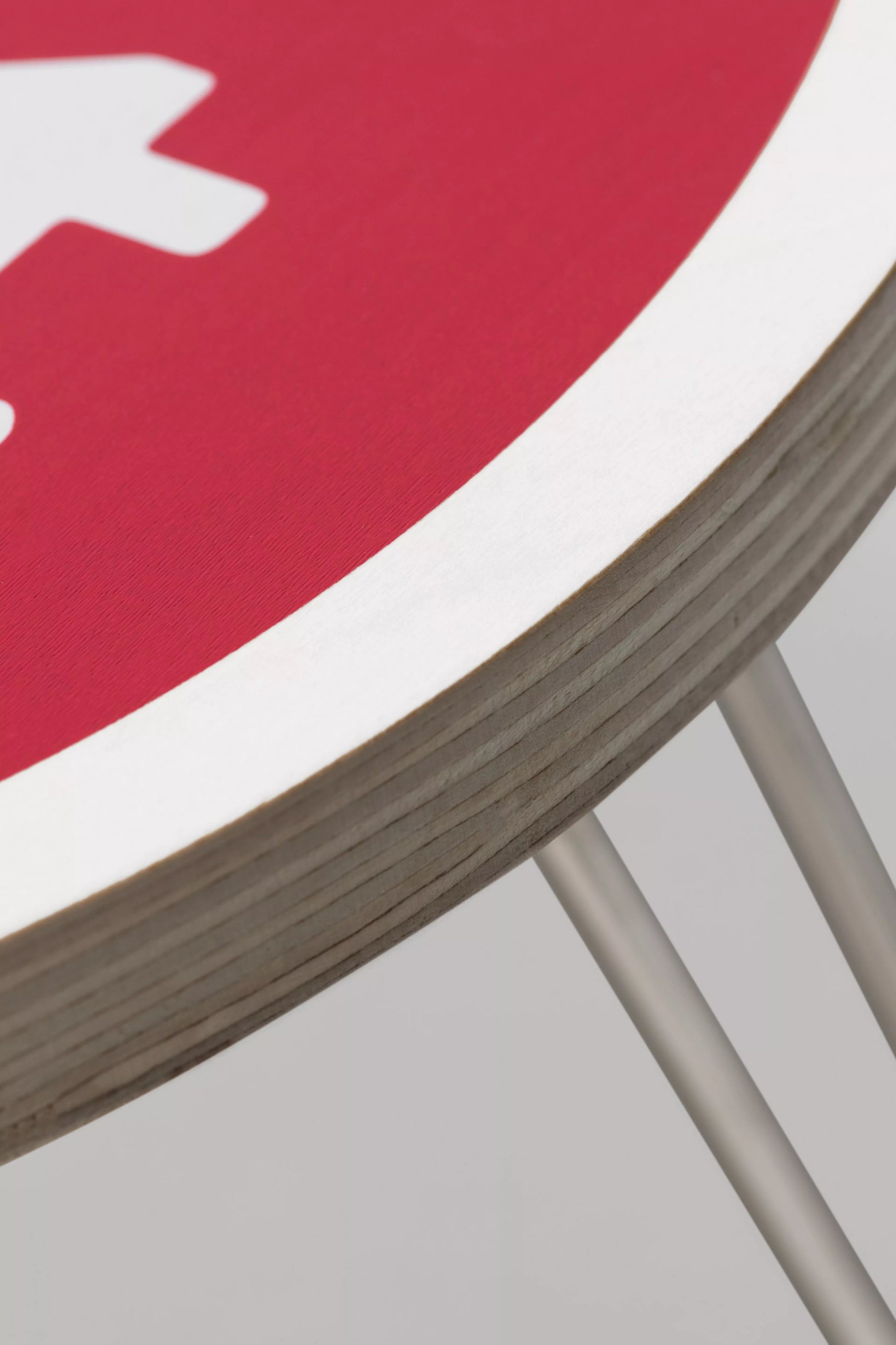 CARHARTT WIP Heart Folding Table - Scarlet / White