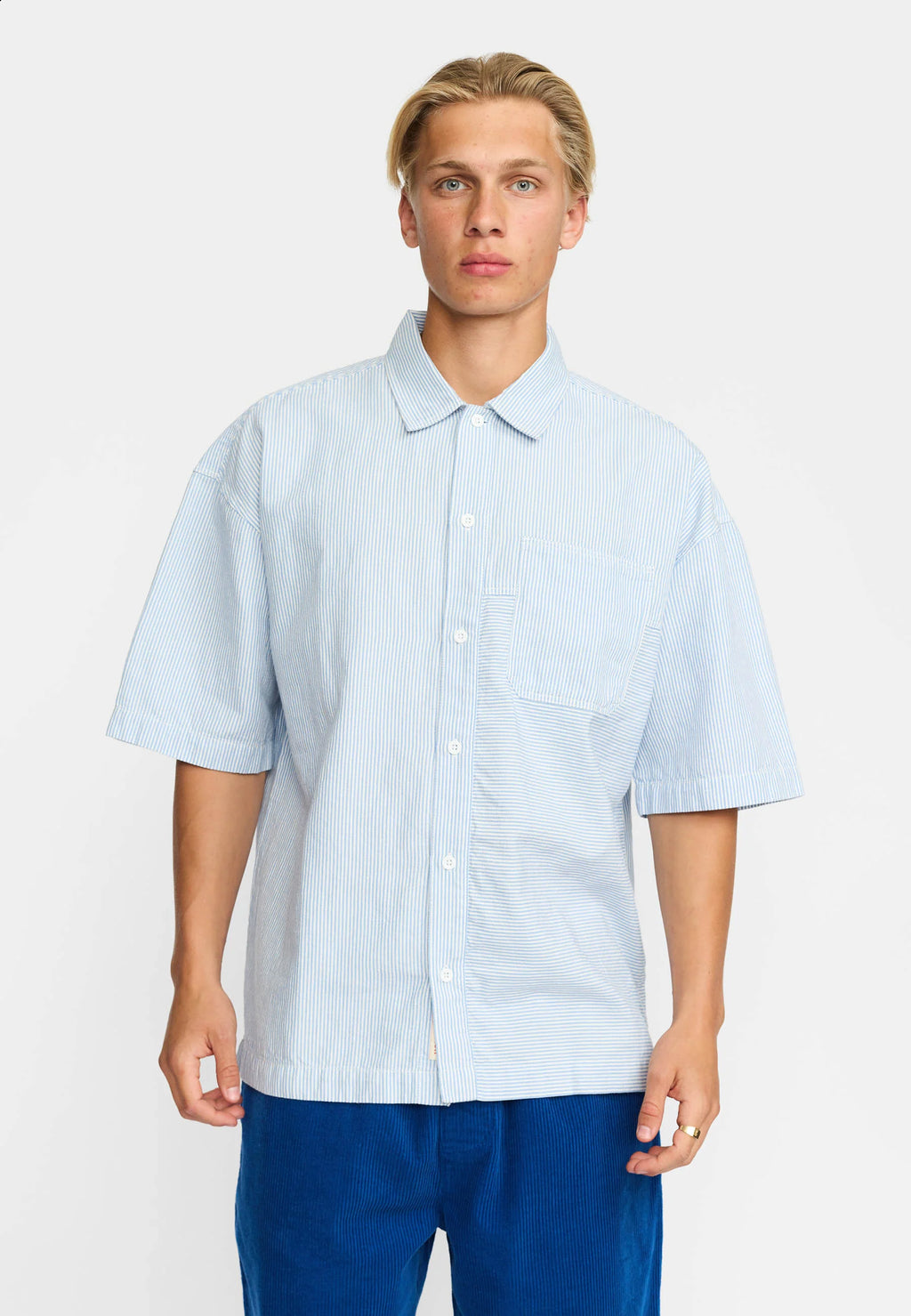 REVOLUTION Oversize Short-sleeved Shirt - Stripes Blue - FREESTYLE LLORET