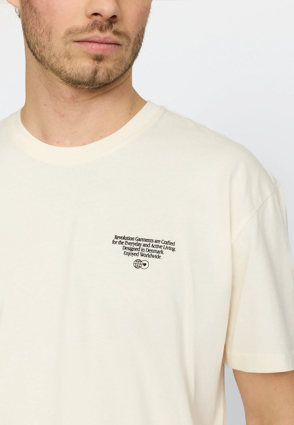 REVOLUTION 1435 Print SS TEE - Off White - FREESTYLE LLORET