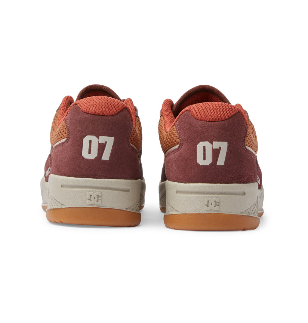 DC CONSTRUCT - Brown/Brown/Brown