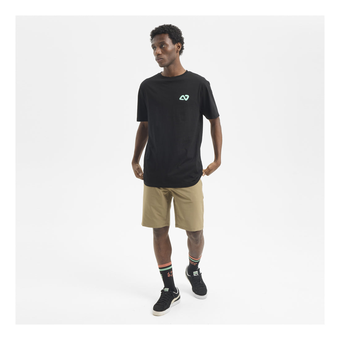 HYDROPONIC Log Out SS Tee - Black