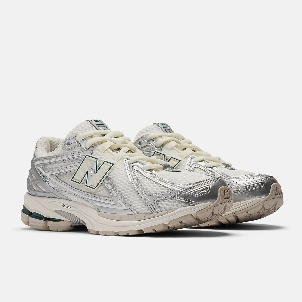 NEW BALANCE 1906REE - Silver Metalic Sea Salt New Spruce