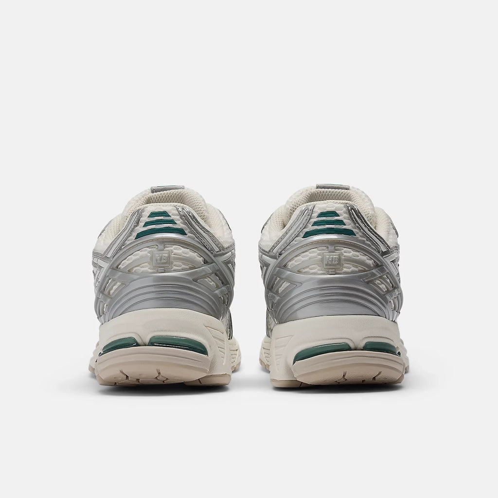NEW BALANCE 1906REE - Silver Metalic Sea Salt New Spruce