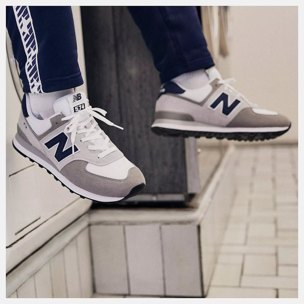 NEW BALANCE 574EAG - Rain Cloud White y Marblehead