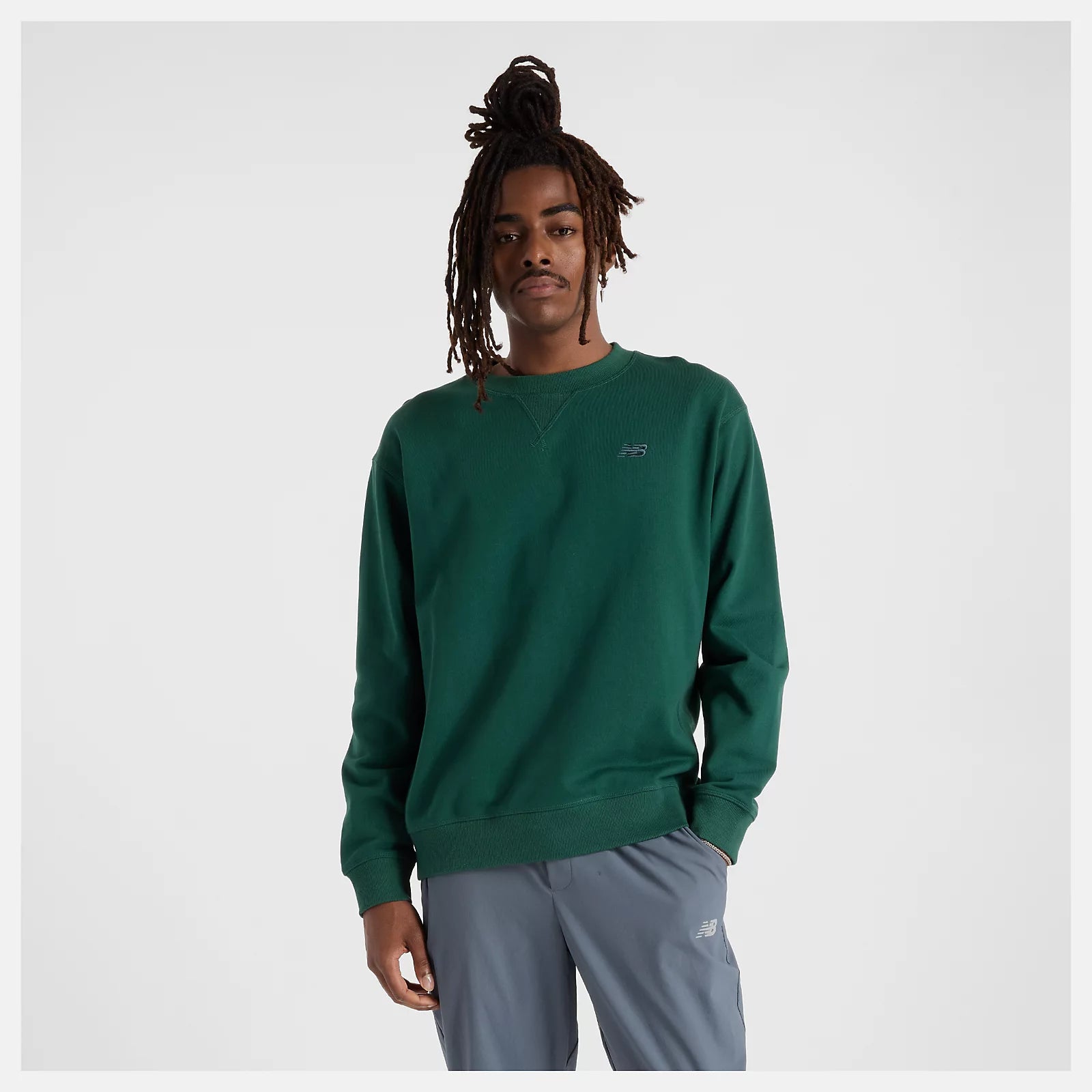 NEW BALANCE Athletics French Terry Crew - NIGHTWATCH GREEN