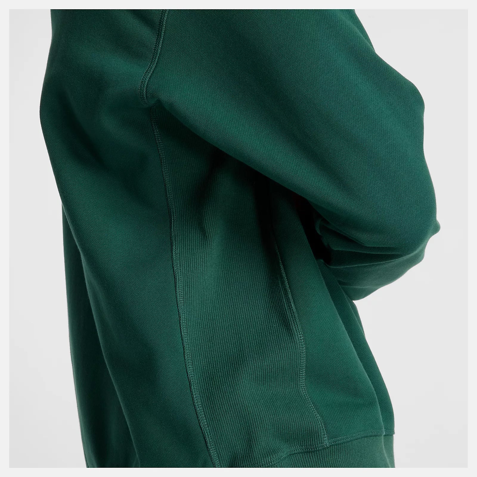 NEW BALANCE Athletics French Terry Crew - NIGHTWATCH GREEN