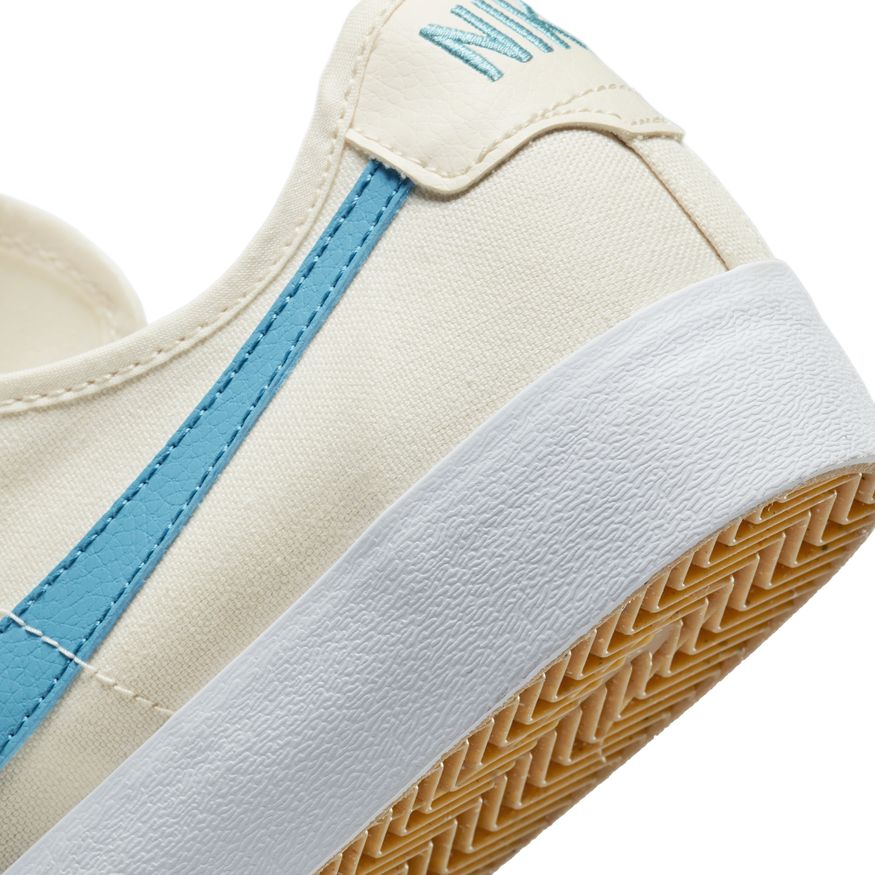 NIKE SB BLAZER COURT - Phantom/Phantom/Gum Light Brown/Cerulean - FREESTYLE LLORET