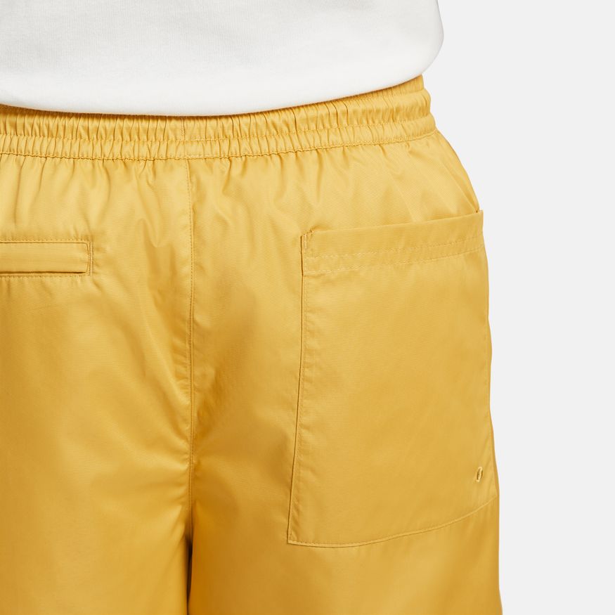NIKE SB NOVELTY CHINO SHORT - Sanded Gold/Negro - FREESTYLE LLORET