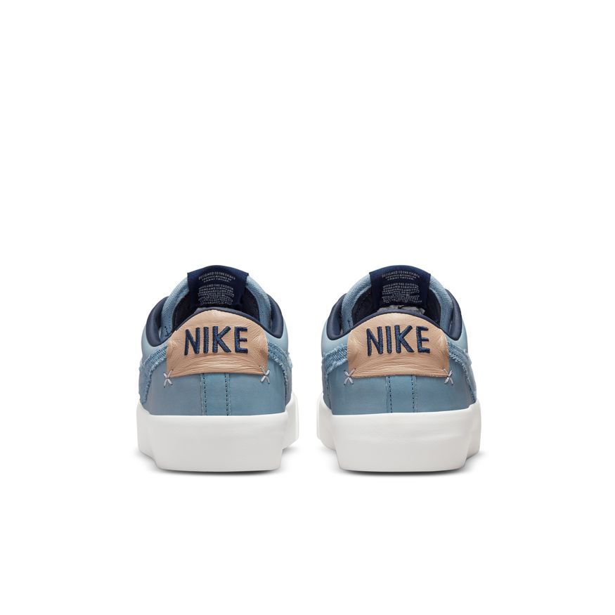 NIKE SB BLAZER LOW PRO GT PRM "DENIM SWOOSH" - white / midnight navy - FREESTYLE LLORET